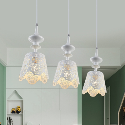 Metal Ruffle Edge Cluster Pendant Pastoral 3 Heads Restaurant Drop Lamp in White with Cutout Flower Design