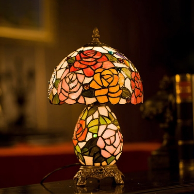 

Cut Glass Dome Night Light Victorian 1-Light Bronze Flower Patterned Table Lamp with Vase Base, HL626066