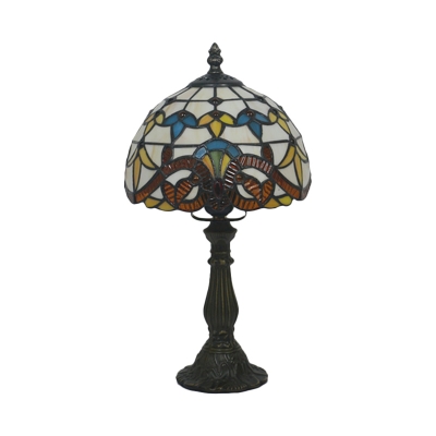 1 Bulb Bedroom Night Table Lighting Baroque Yellow/Blue Table Lamp with Dome Stained Art Glass Shade