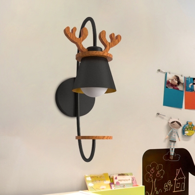 Black Cone Shade Wall Light Nordic 1-Light Iron Sconce Lighting with Wood Rack and Antler Top