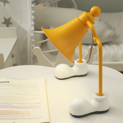 Trumpet Man Rotatable Night Lamp Cartoon Creative Metal 1 Bulb Kids Room Table Light in Yellow