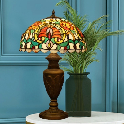 Scalloped Dome Shade Night Lamp 1-Light Beige/Orange Stained Glass Tiffany Table Light with Urn Base