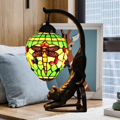 Handcrafted Glass Red/Green Table Light Ellipsoid Single Tiffany Nightstand Lamp with Dragonfly Pattern