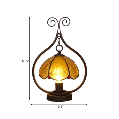 Scalloped Table Lamp 1 Light Tan Ribbed Glass Tiffany Style Night Light in Bronze with Circular Frame