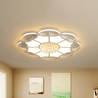 Modern Flower Flushmount Light Metallic Living Room LED Flush Mounted Lamp in White with Crystal Drops