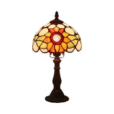 Bronze 1-Bulb Table Light Mediterranean Stained Art Glass Scalloped Night Lamp with Flower Pattern