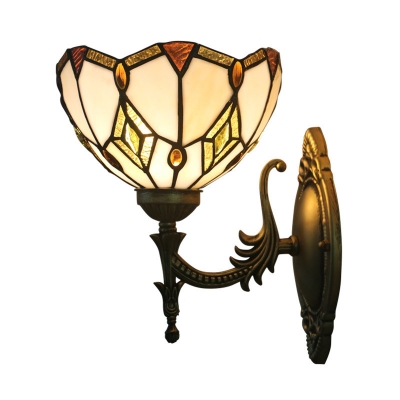 1 Bulb Wall Sconce Light Baroque Diamond Pattern Hand Cut Glass Wall Lamp with Scalloped Trim in Bronze