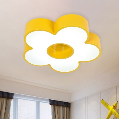 Acrylic Flower Flush Mount Lamp Kids LED Ceiling Light Fixture in Red/Yellow/Blue for Kindergarten
