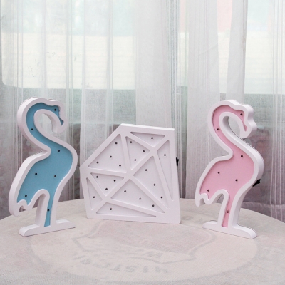 Wooden Flamingo/Diamond Small Wall Light Cartoon Pink/Blue/White Battery LED Nightstand Lamp for Bedroom