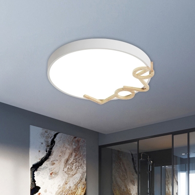 Round Bedroom Flushmount Lighting Metal LED Macaron Flush Lamp Fixture in White/Grey/Green with Love-Shape Wood Decor