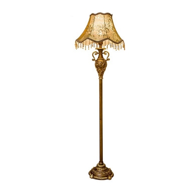 1-Light Accent Floor Lamp Traditional Living Room Standing Floor Light with Scalloped Bell Fabric Shade, Gold