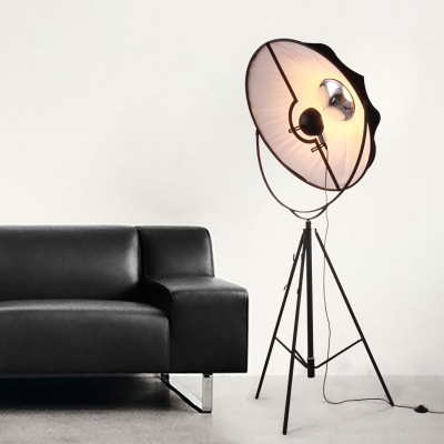 Photographic Lamp Shape Stand Up Light Modernism Fabric 1 Light White/Black Finish Floor Lighting with Tri-Leg