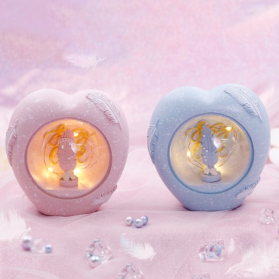 Small Loving Heart Shaped Table Light Cartoon Resin 2-Pack Bedside LED Night Lamp in Pink/Blue