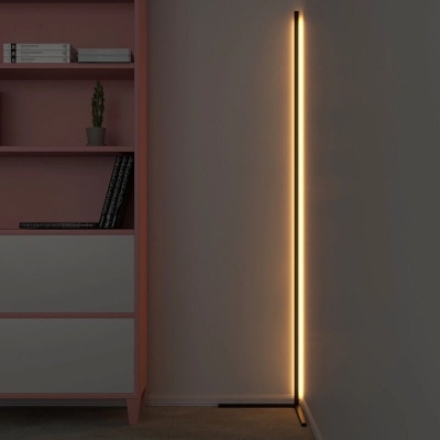 Black Finish Linear Standing Floor Light Simple Style LED Metallic Floor Lamp for Corner