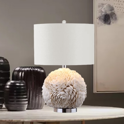 Shell White Finish Nightstand Light Flower-Globe 1 Bulb Traditional Night Table Lamp