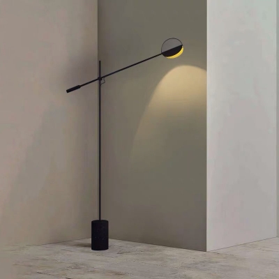 Balance Arm Floor Lamp Modernist Metallic Single Bedside Standing Floor Light in Black/Gold