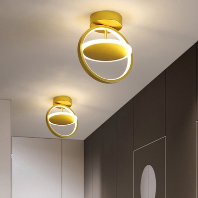 Gold Crossed Circle Flush Light Postmodern Metal LED Close to Ceiling Lamp in Warm/White Light