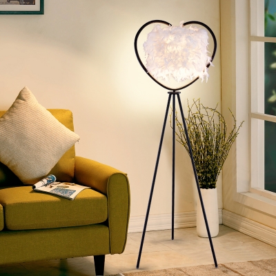 Postmodern Cylinder Floor Light Goose Feather 1 Bulb Bedroom Stand Up Lamp with Tri-Leg and Loving Heart Frame in Gold/Black