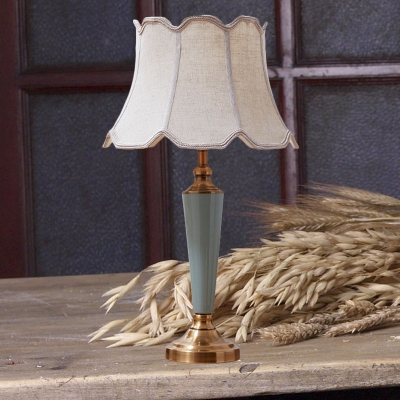 1 Head Scalloped Flared Table Lamp Rustic Green Fabric Night Light for Living Room