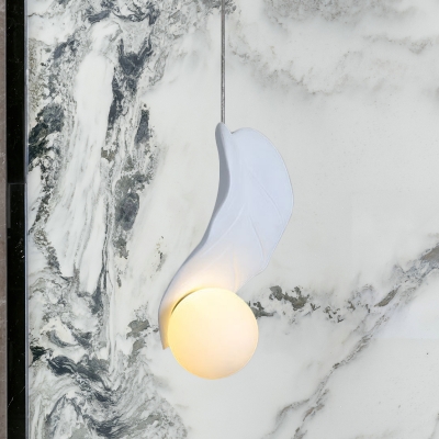 Resin Leaf Shape Pendulum Light Modern LED White/Green Suspension Lamp with Ball Opal Glass Shade in White/Warm Light