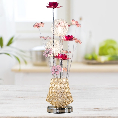 Gold LED Table Lighting Decorative Aluminum Wire Flowers and Vase Nightstand Lamp