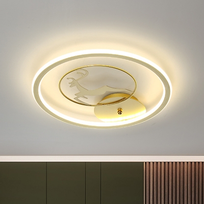 Modernist Ring Flush Ceiling Light Metallic LED Bedroom Flush Mount Lamp with Deer Pattern in Gold, 12