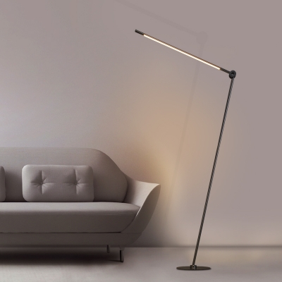 Minimalist Linear Standing Floor Lamp with Rotatable Design Metallic LED Bedroom Floor Reading Light in Black