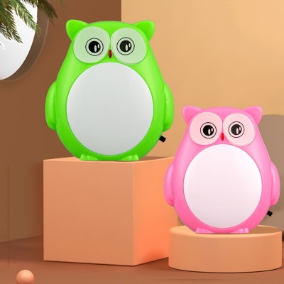 Plastic Owl Small Plug-in Night Lamp Cartoon Red/Green LED Wall Light for Kids Bedroom