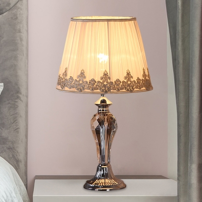 

Gathered Empire Shade Bedroom Table Lamp Classic Fabric 1-Head Gold Night Light with Flower Brim, HL668604