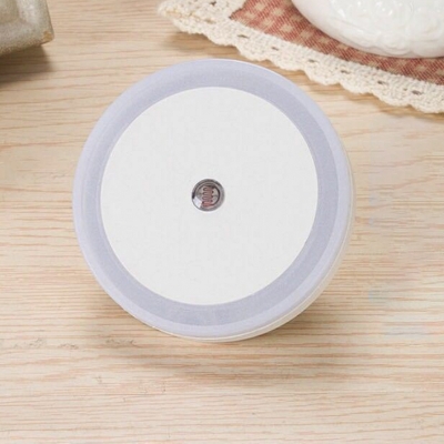 Round Mini Plug-in Night Light Minimalist Plastic White LED Wall Lamp for Kids Room
