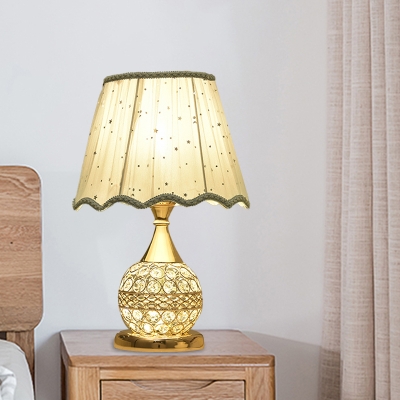 Fabric Gold Night Lamp Scalloped Bell 1 Head Traditional Night Table Light with Sphere Base