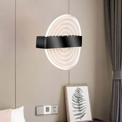Acrylic Round Panel Sconce Lighting Fixture Minimalist LED Wall Mounted Lamp in Black/Gold for Bedside