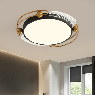 Modernism Drum Shape Flushmount Lamp Metallic LED Bedroom Flush Mount Lighting in Black and Gold, 16.5