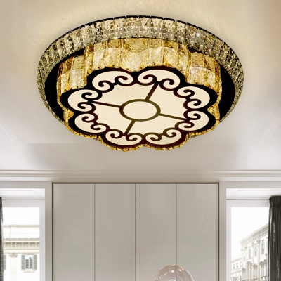 Contemporary Scalloped Ceiling Lamp Beveled Crystal LED Flush Mount Light Fixture in Chrome