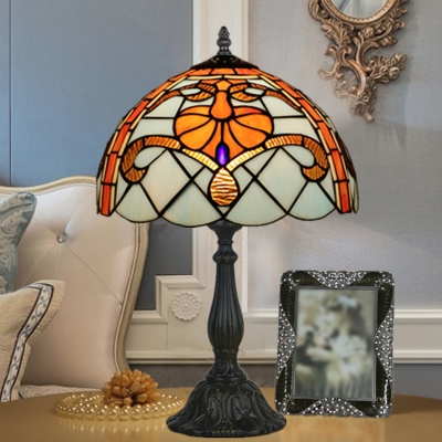 1 Head Bedroom Night Table Light Victorian Brass Nightstand Lamp with Domed Stained Glass Shade