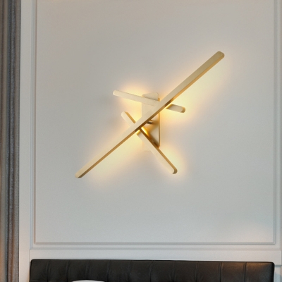 Gold LED Bar Wall Mounted Lighting Modernism Metallic Surface Wall Sconce in Warm/White Light