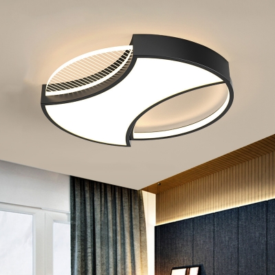 Metallic Geometric Flush Ceiling Light Contemporary LED Flush Flush Mount Fixture in Black/Gold, 18