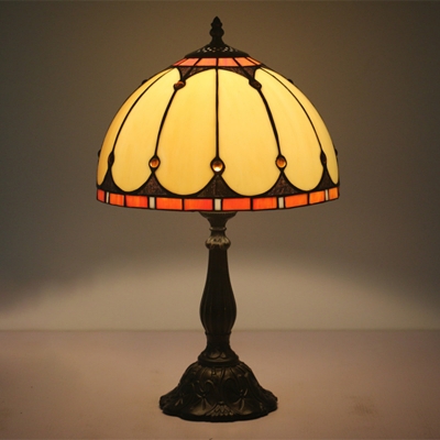 1 Bulb Domed Table Lamp Baroque Style Yellow Stained Glass Night Lighting for Bedside