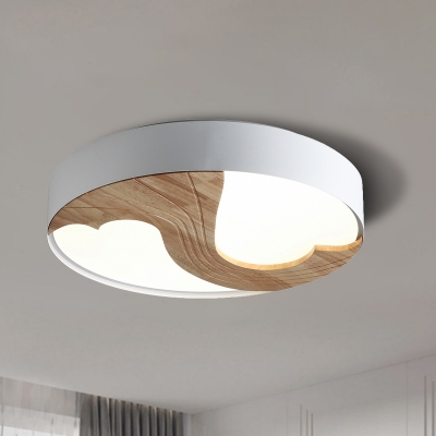 Nordic Loving Heart Ceiling Light Metal LED Bedroom Flush Mount Lighting Fixture in White with Wood Detail