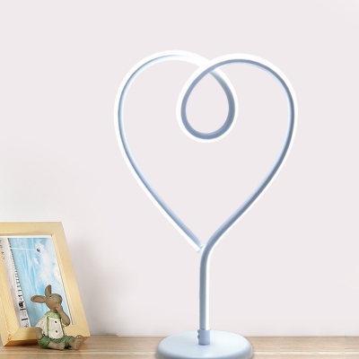 Heart-Shaped Night Light Simple Aluminum White/Gold LED Table Standing Lamp in Warm/White Light for Bedroom