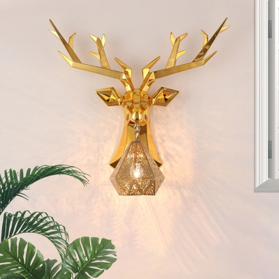 1 Bulb Metal Wall Lighting Fixture Rural White/Gold Diamond/Teardrop Living Room Wall Sconce with Resin Deer Head Backplate