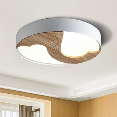 Nordic Loving Heart Ceiling Light Metal LED Bedroom Flush Mount Lighting Fixture in White with Wood Detail