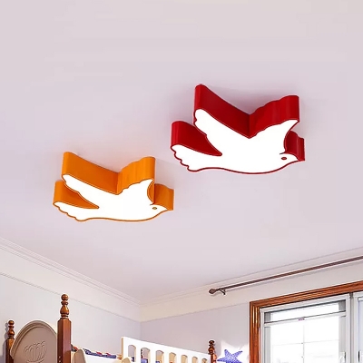 Flying Bird Acrylic Ceiling Lamp Creative Blue/Yellow/Red LED Flush Mount Fixture for Kindergarten