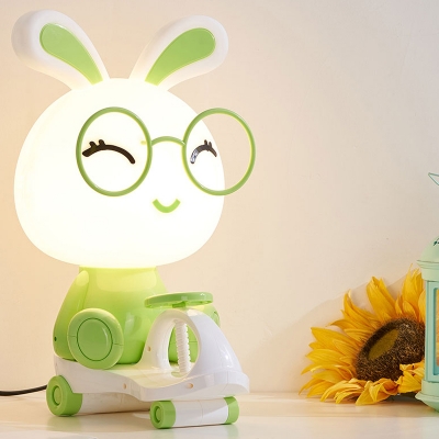 Plastic Panda/Pig/Frog Desk Light Cartoon Style 1-Head Black/Pink/Green Task Lighting for Children Bedroom