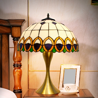 Brass Finish 1 Head Nightstand Lighting Tiffany White Cut Glass Lattice Bowl Table Lighting with Pull Chain