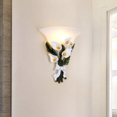 Classic Bell Wall Lighting Ideas 1 Head Frosted Glass Wall Sconce Light with Resin Flower Backplate