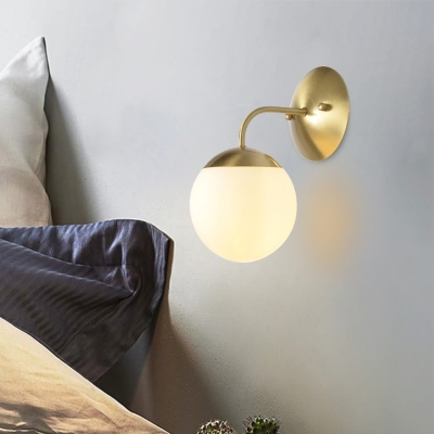 Metal Ball/Egg Shaped Wall Light Kit Farmhouse Single-Bulb Bedside Wall Mount Lamp in Brass