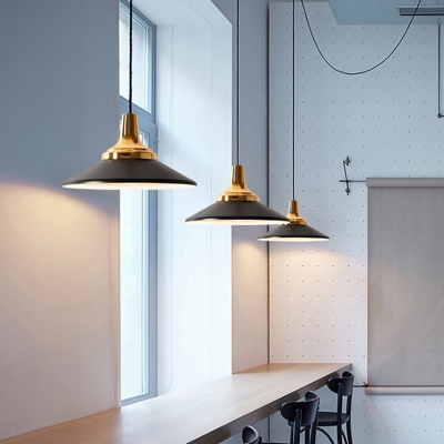 Nordic Bucket/Saucer Shaped Pendant Metal 1 Head Restaurant Hanging Light Fixture in Black/White