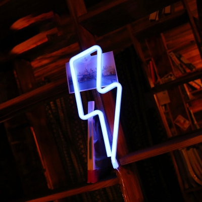 Cartoon LED Wall Night Lighting White Thunderbolt Night Lamp with Plastic Shade, Warm/Blue Light
