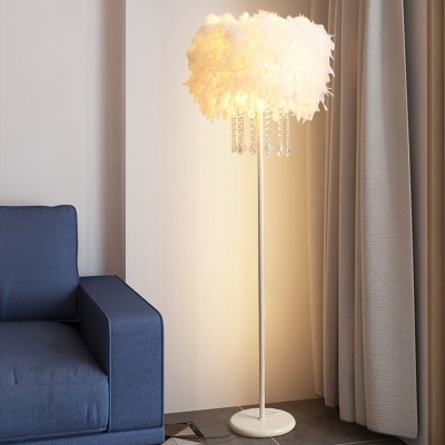 Round Living Room Floor Standing Lamp Feather 1-Bulb Minimalism Floor Light in White with Bow/Straight Rod/Crystal Decor
